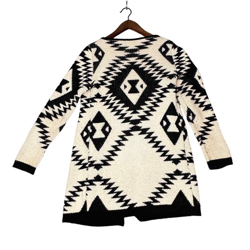 Olivia M Women's Cardigan Size Small Cream and Black Aztec Spring Wrap Close - Picture 3 of 4