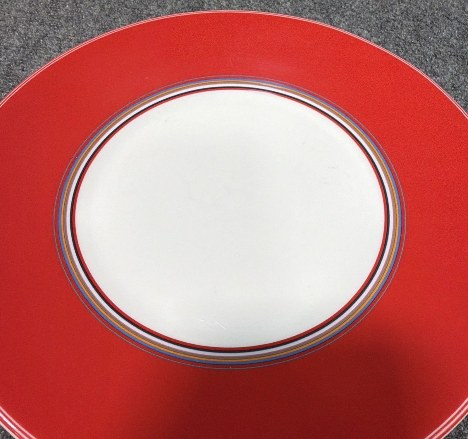 DKNY Lenox Urban Essentials Cherry Red Porcelain 10.5" Pasta Soup Bowl Plates thumbnail 11
