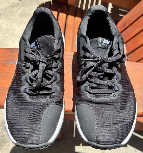 Gebrauchte Nike Flex Control 4 schwarz weiß Laufschuhe Herren Größe 9