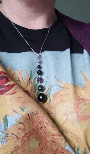 Sterling Silver Amethyst And Black Onyx Pendant Necklace And Earrings Set. - Picture 2 of 11