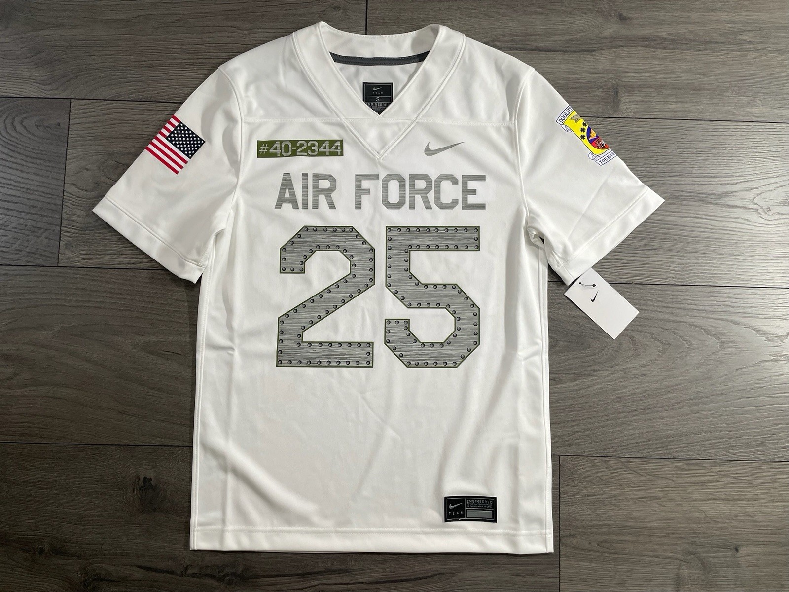 Picture 1 of 10