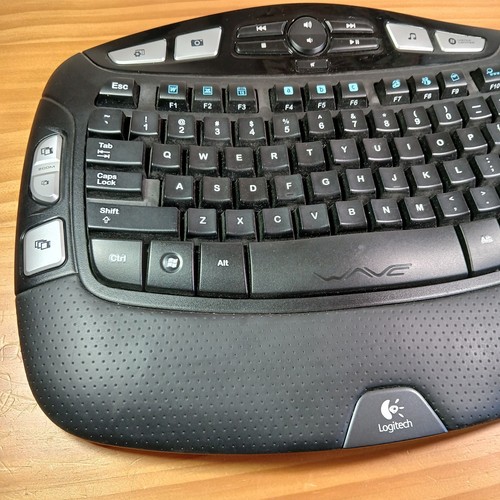 Logitech Wireless Comfort Wave K350 Keyboard - No USB Dongle - No Battery Cover - Bild 3 von 10