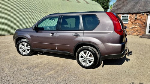 Nissan X-Trail 2.0 dCi 173 Acenta - Picture 5 of 13