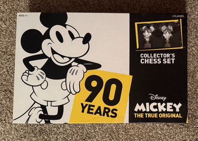 Disney MICKEY: THE TRUE ORIGINAL - 90 YEARS - COLLECTOR'S CHESS SET NEW
