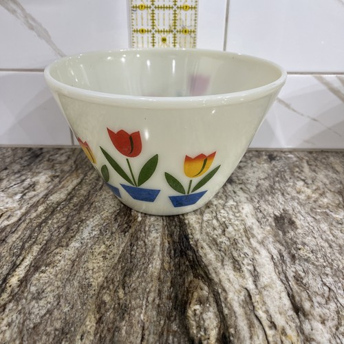 Vintage 1950’s Fire King Ivory Tulip Nesting Mixing Bowls Set Of 3 VGC - Picture 7 of 24
