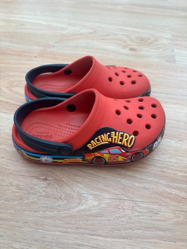 Boys Crocs Disney Cars Racing Hero Sandals Beach Shoes in Red Size Childs C9 - Picture 2 of 7