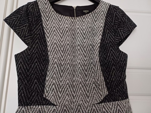 Oasis Women's Grey Smart Fitted Shift Dress Size 12 - Slimming Design - Picture 3 of 4