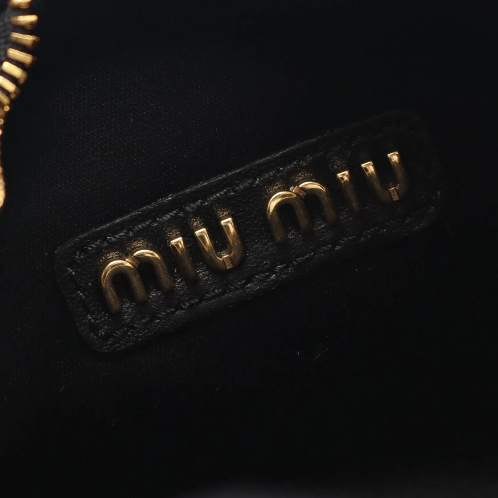 Borsa a tracolla Miu Miu Wonder Matelasse 5BP078OOOAN88F0002 pelle nera NUOVA