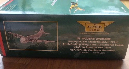 AA99190 Boeing KC-97L Stratofreighter, 121st. Ala de reabastecimiento de aire, cebolla 1:144 - Imagen 3 de 6
