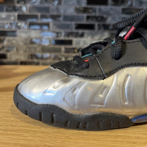 Nike Little Posite Größe 10C Kleinkind One Metallic Silber Stil FJ3305-001 - Bild 6 von 10