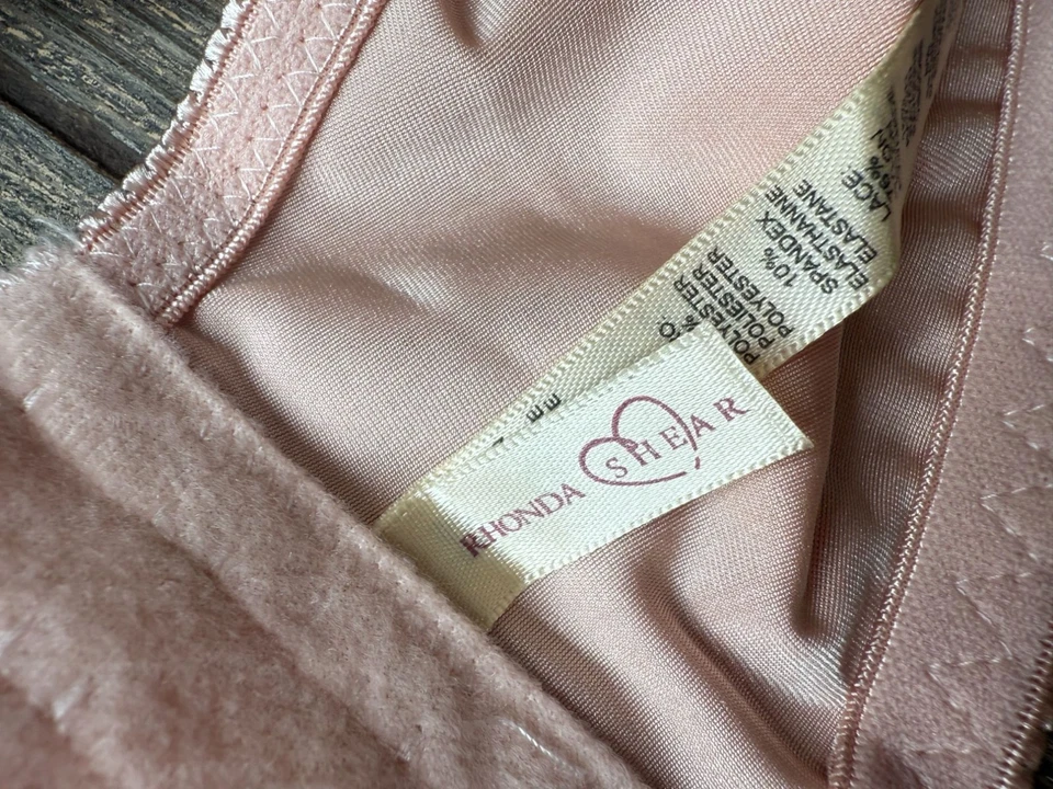 Sujetador Rhonda rosa cizalla satinado y encaje cobertura completa copa suave 3X Foto 2 de 4