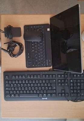 Microsoft Surface Pro 4 | 12,3'' | i5-6300 | 8 GB RAM | 256 GB SSD - Windows 11