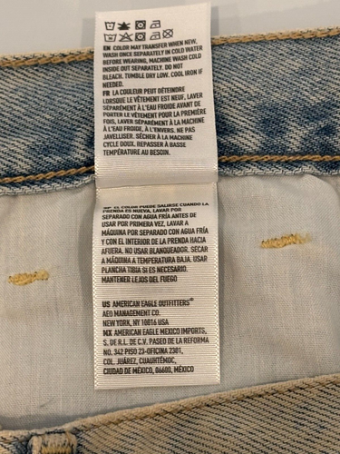 American Eagle Boyfriend Shorts Size 12 Ripped Denim Light Wash High Rise Beach - Picture 8 of 14