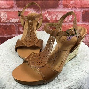 indigo sandals by clarks