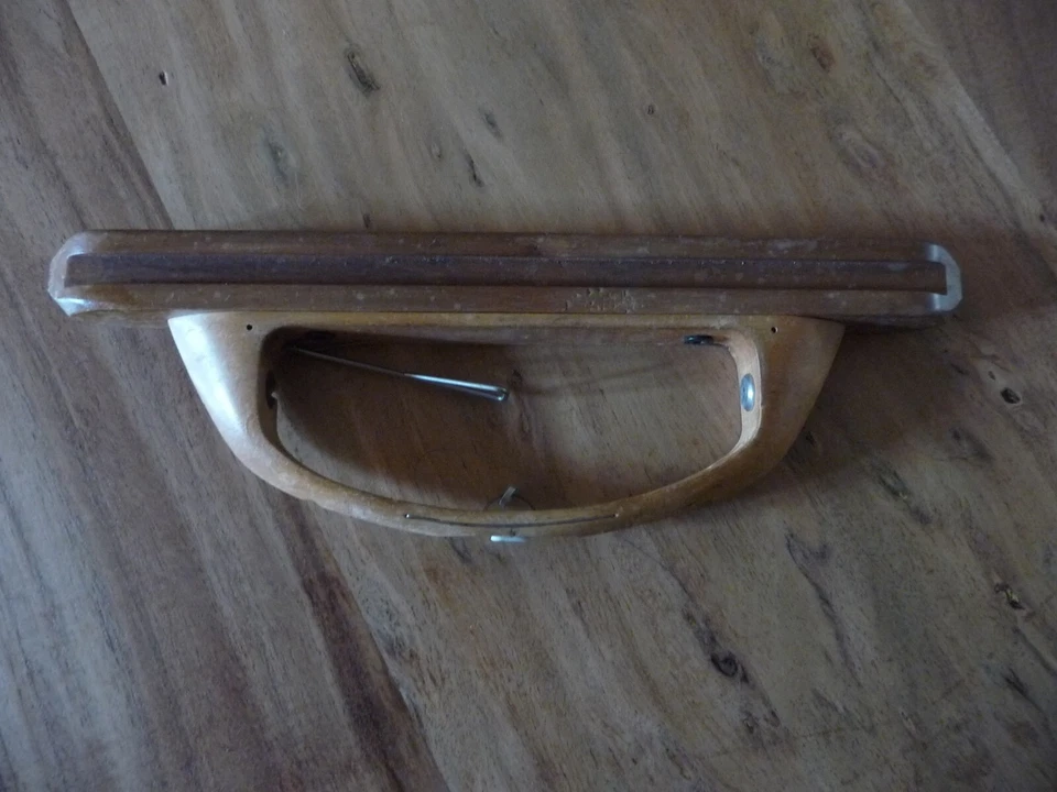 Navette en bois et metal  de métier à tisser ancien ( ref 21 ) - Photo 3/4