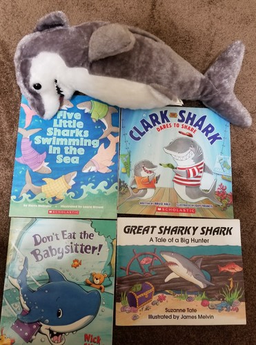 Clark the Shark / Don't Eat the Babysitter / 4 Shark Books & Plush Shark - Picture 1 of 7
