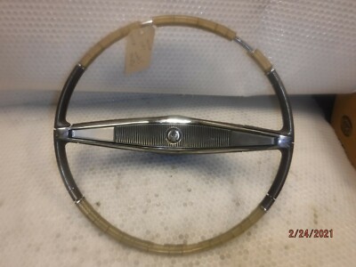Genuine Chrysler 1UD60JXWAB Steering Wheel Genuine Chrysler 1UD60JXWAB Steering Wheel