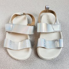 Bebe Baby Silver Leather Lightweight Classic Slingback Sandals Size S 5/6 