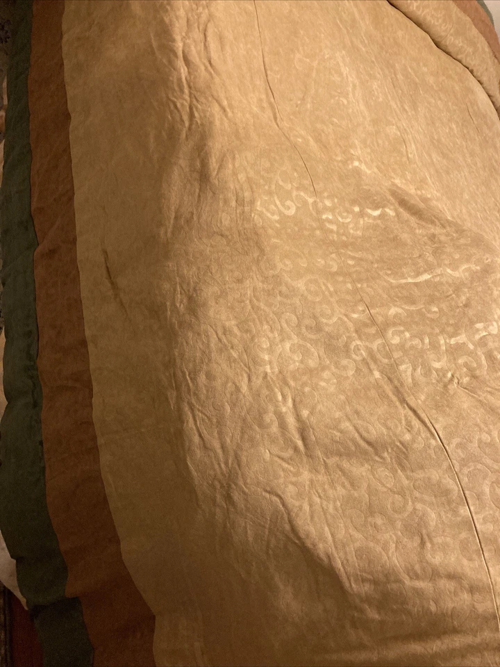 Juego de edredón de 4 piezas Victoria's Classics falda de cama Foto 3 de 4