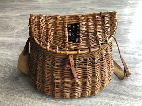 Vintage Wicker Fishing Creel - Picture 7 of 14