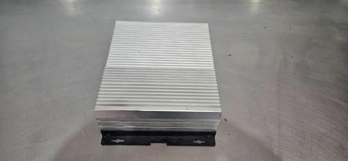 Vecow SPC-5600 9th Gen Intel Core i7/i5/i3 Processor Computer Fanless AI - Afbeelding 4 van 6