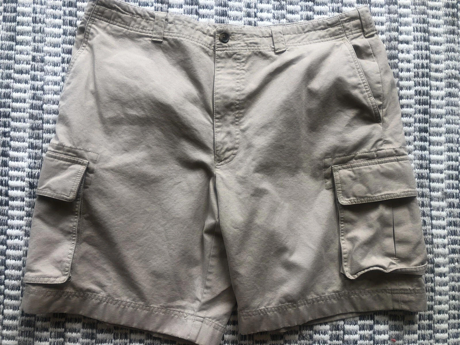 346 BROOKS BROTHERS mens 40 Cargo SHORTS Khaki