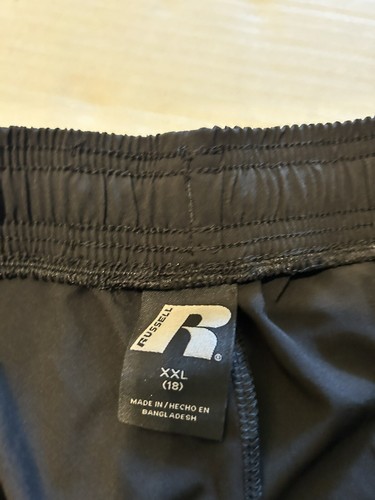 Russell Kinder Sport Shorts Dri Power mit Taschen XXL (18) schwarz neu ohne Etikett M31 - Bild 2 von 3