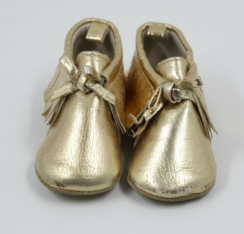 Old Navy Baby Girl Metallic Gold Fringed Moccasins Booties Shoes Size 6-12 Mos - Picture 2 of 7