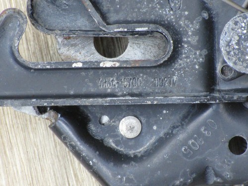 05-09 MUSTANG HOOD LATCH OEM 05 GREEN - Picture 9 of 9