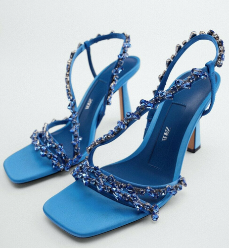 ZARA WOMAN HEELED SANDALS WITH 