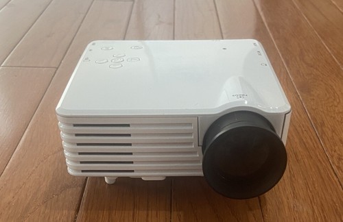 ViviBright GP75, Easy Micro Projector, Home theater, HDMI, VGA , LED Beamer - Picture 1 of 5