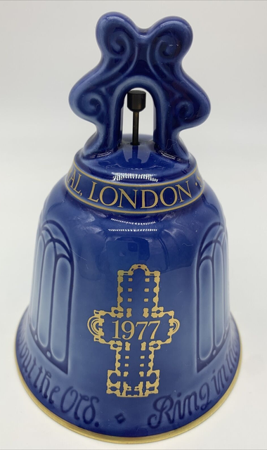 Vintage 1977 BING & GRONDAHL COPENHAGEN PORCELAIN Bell St Pauls Cathedral London Vintage 1977 BING & GRONDAHL COPENHAGEN PORCELAIN Bell St Pauls Cathedral London