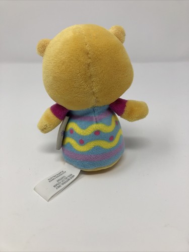 Hallmark Itty Bitty Winnie The Pooh Disney - Picture 2 of 3