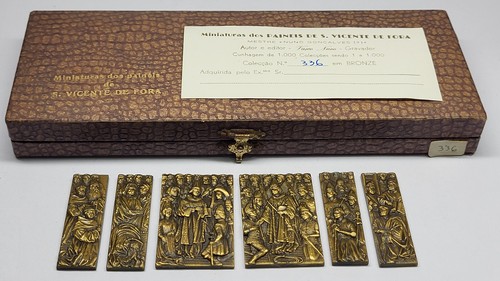 ART/ Polyptych Painting of SAINT VINCENT PANELS Set of 6 Bronze Medals in Case - Picture 11 of 14