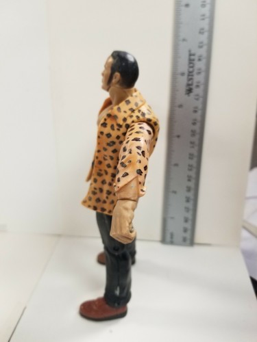The Rock  (Leopard Jacket) 7" Action Figure - Titan Tron - 1999 Jakks Pacific  - Picture 4 of 4