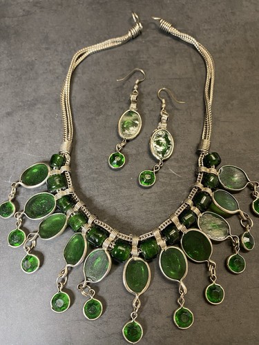 Emerald Green Glass Silver tone Necklace Choker Vintage Set - Picture 13 of 20