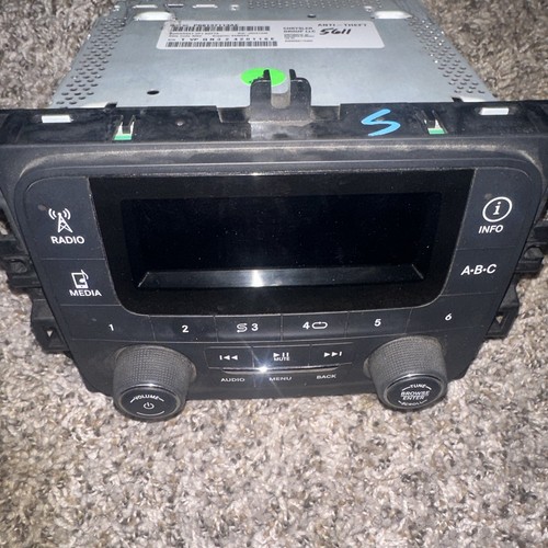 2013 RAM 1500 DODGE Radio Stereo Receiver AM/FM OEM P68137113AD *A5736 - Imagen 4 de 4