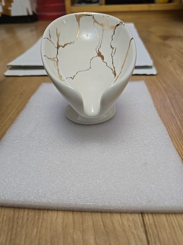 Beautiful white ceramic soap dish,soap tray Drainer 2 In Set - Picture 9 of 9
