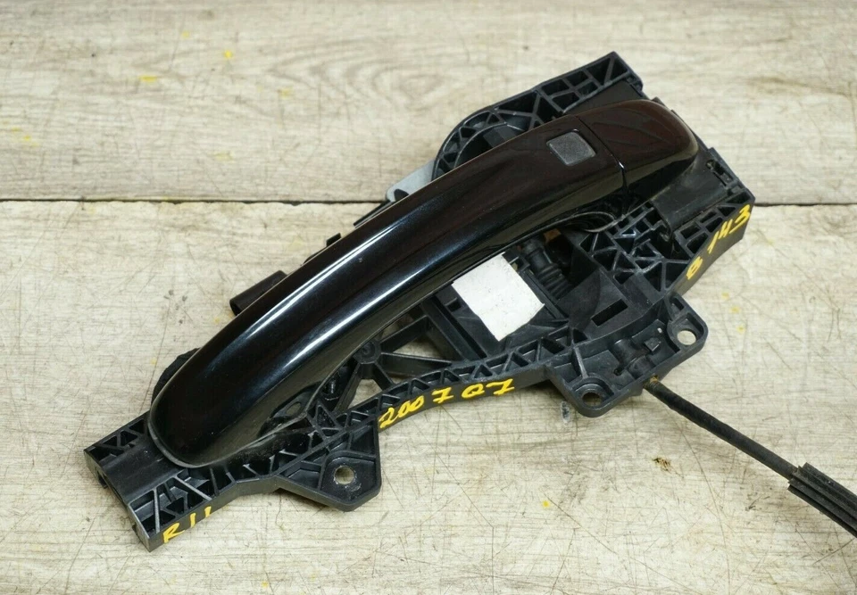 黑色 2007 - 2015 奥迪 Q7 4L SUV 后部左门把手带支架 原始设备制造商 — 第 3/4 张图片