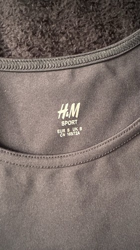 H&M Sport Set Workout Tops - Picture 4 of 7