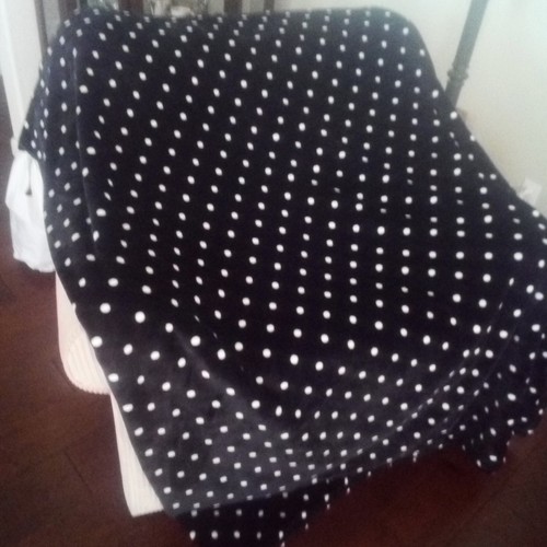 Kate Spade Full/Queen Soft Plush Fleece Blanket Black & White Polka Dot