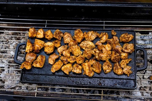 Cast Iron Griddle Hotplate 50cmx25cm - Double sided Reversible | Pre Seasoned - Picture 4 of 6