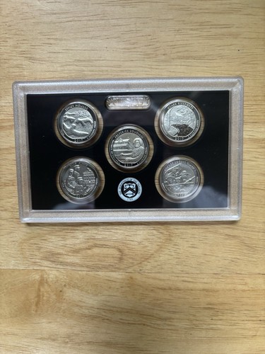 225th Anniversary Enhanced Uncirculated Coin Set ( SOLD OUT ) LAST ONE - Picture 5 of 8
