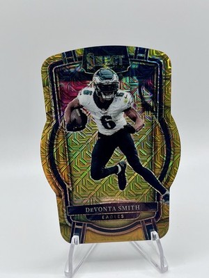 2022 Panini Select DeVonta Smith Club Level Gold Mojo Prizm /10, #221