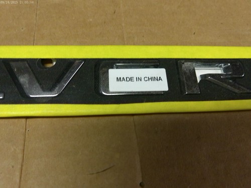 2019-2024 Chevy Silverado Tailgate Emblem OEM# 86547028 - Picture 5 of 8