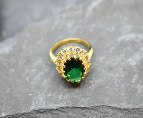 Anillo de compromiso de diamantes y esmeraldas naturales de corte ovalado de 5,00 quilates de oro amarillo macizo de 14 K - Imagen 2 de 12