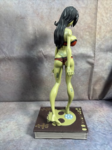 Statua Zombie Tramp Diamond Select Action Lab lingerie rossa firmata scatola segnata - Foto 4 di 17