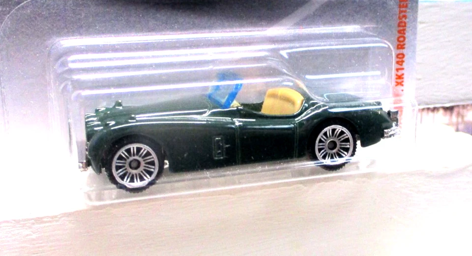 Matchbox 1-100 Road Trip '56 2019 Jaguar XK140 Roadster ¡en verde de carreras británico! Foto 4 de 4