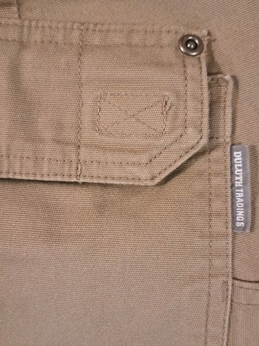 Pantaloni cargo Duluth Trading da uomo 36x30 marroni utility antincendio flessibili abbigliamento da lavoro lavoro lavoro - Foto 10 di 13