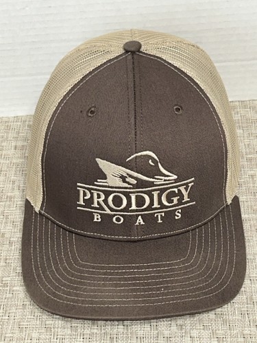 Prodigy Boats Truckermütze schokoladenfarben/khaki Druckknopflasche Netz verstellbar Cap Richardson